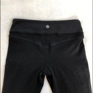 black lululemon leggings